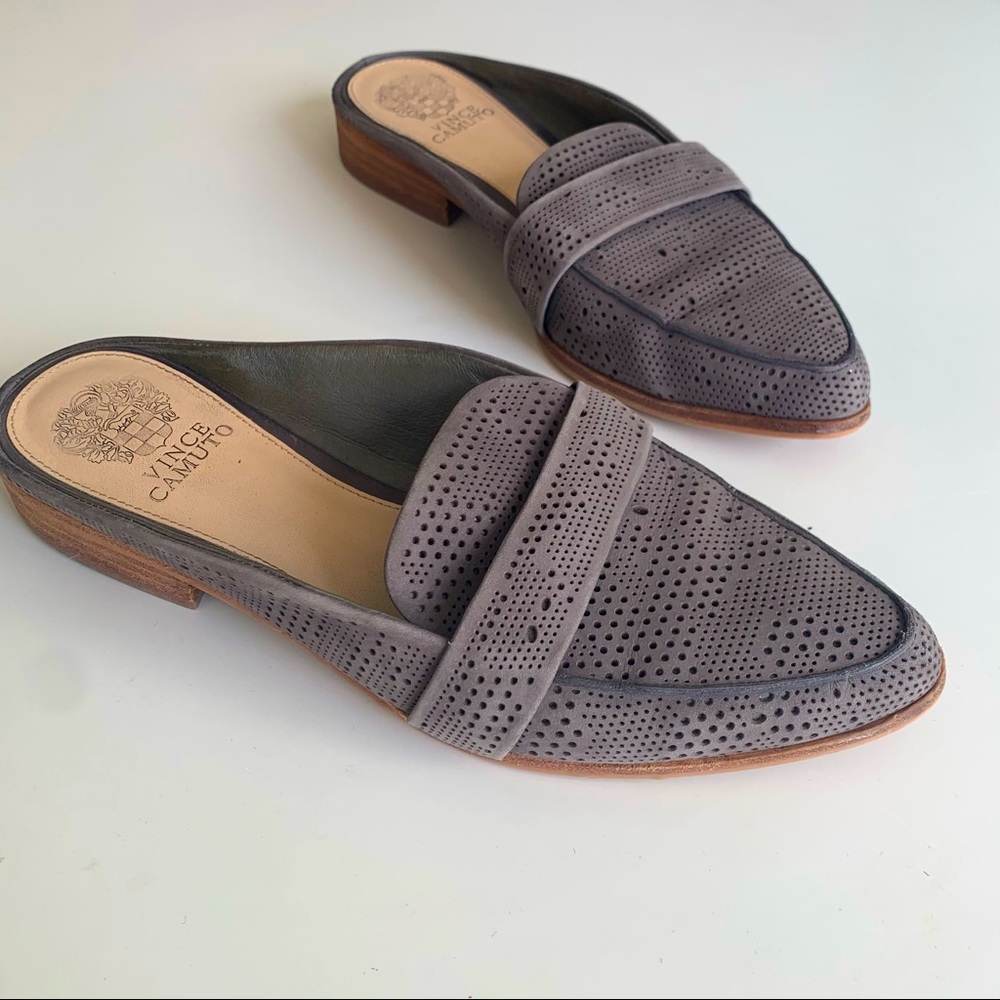 Vince Camuto taupe mules slides, size 9